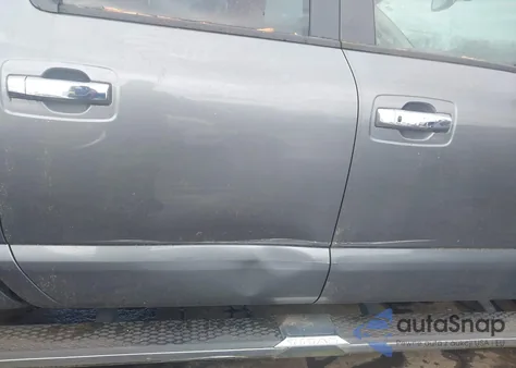 2017 Nissan Titan Sv z USA, uszkodzony, nr VIN 1N6AA1E64HN533808